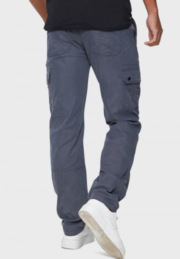 Брюки с накладными карманами