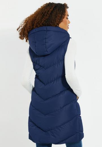 Длинный жилет