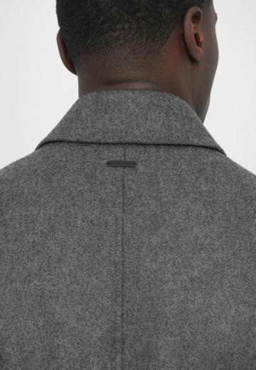 Шерстяное пальто