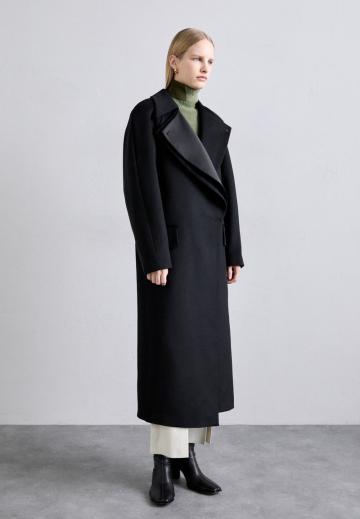 Шерстяное пальто