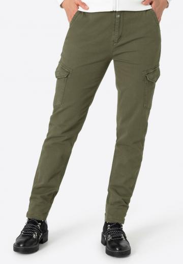 Брюки с накладными карманами