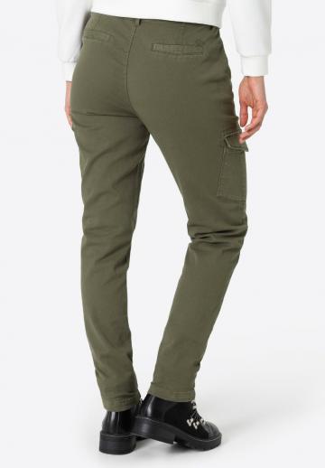 Брюки с накладными карманами
