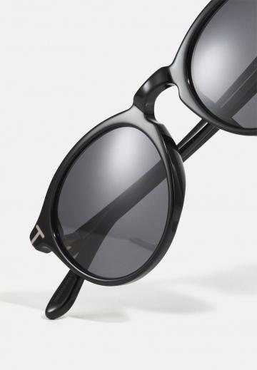 Солнечные очки