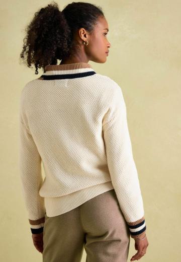 Пуловер с вырезом V