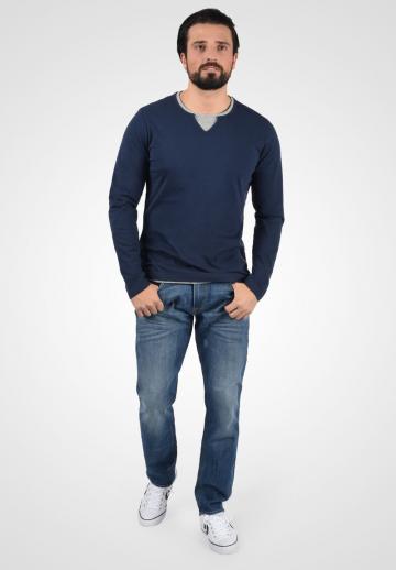 Узкие джинсы