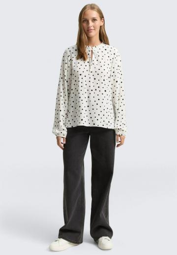 Атласная блузка