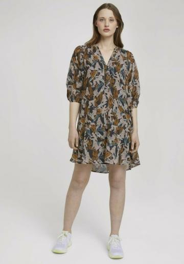 Короткое платье