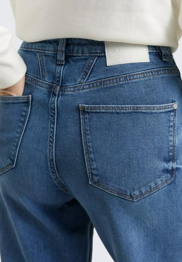 Джинсы
