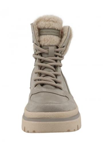 Сапожки на танкетке