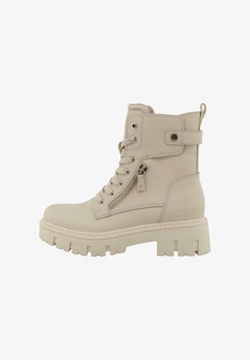 Ботинки на шнуровке