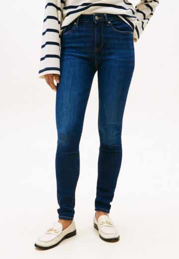 Узкие джинсы