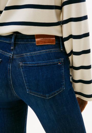 Узкие джинсы