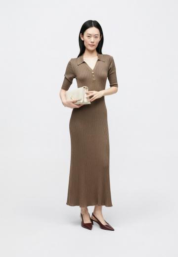 Вязаное платье