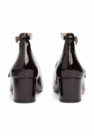 Туфли с ремешком