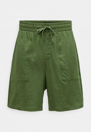 Пижама с шортами