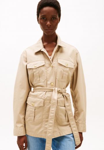 Блейзер с накладными карманами