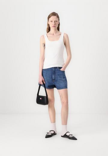 Джинсовые шорты