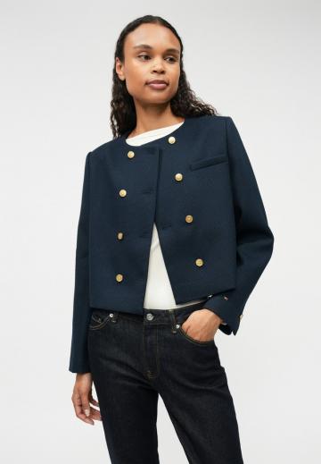 Блейзер с накладными карманами