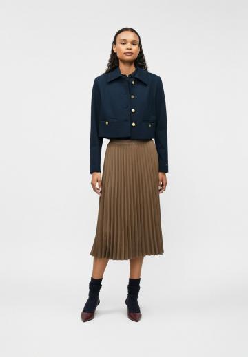 Короткий блейзер