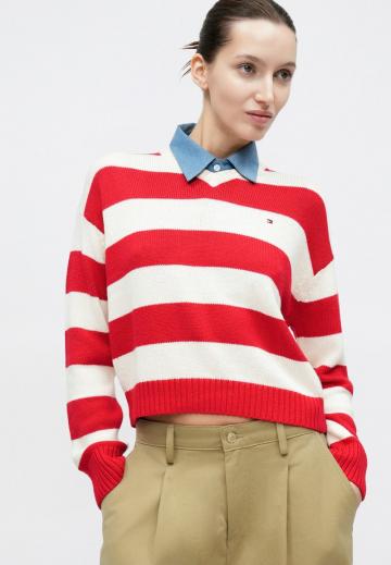 Пуловер с вырезом V