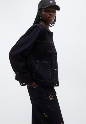 Джинсовая куртка