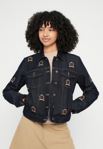 Джинсовая куртка