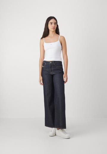 Топ на бретельках