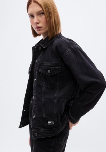 Джинсовая куртка