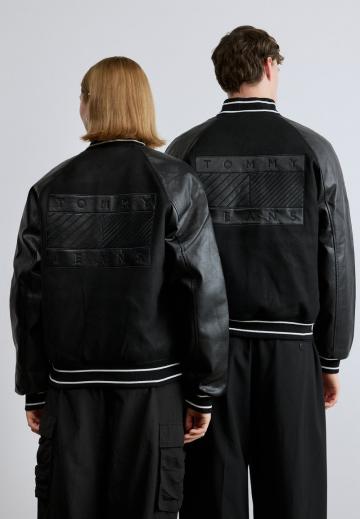 Куртка бомбер