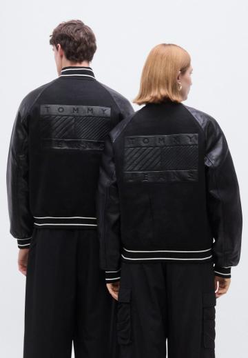 Куртка бомбер