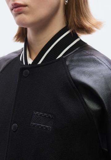 Куртка бомбер