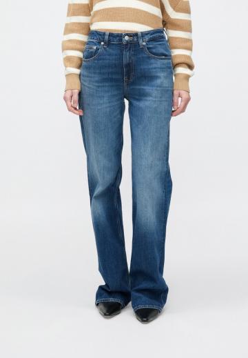 Свободные джинсы