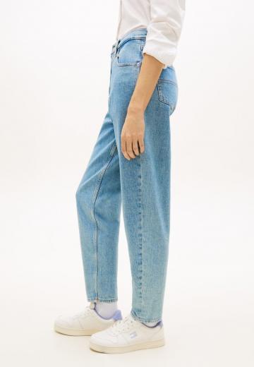 Короткие джинсы