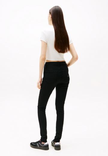 Узкие джинсы