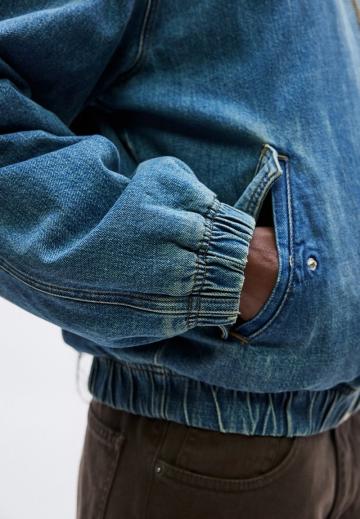 Джинсовая куртка