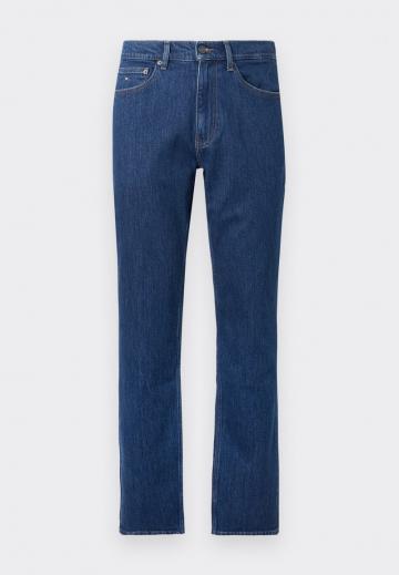 Узкие джинсы