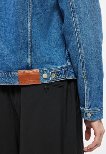 Джинсовая куртка