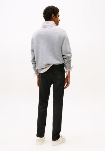 Узкие джинсы