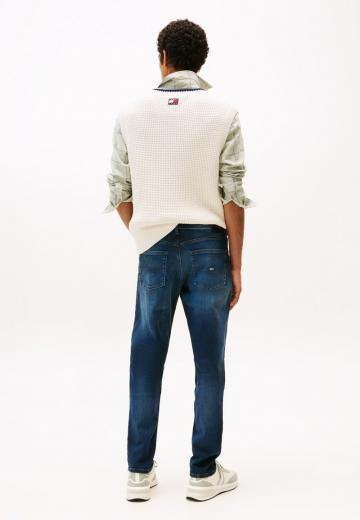 Узкие джинсы