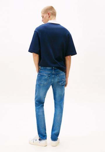 Узкие джинсы