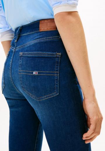 Узкие джинсы