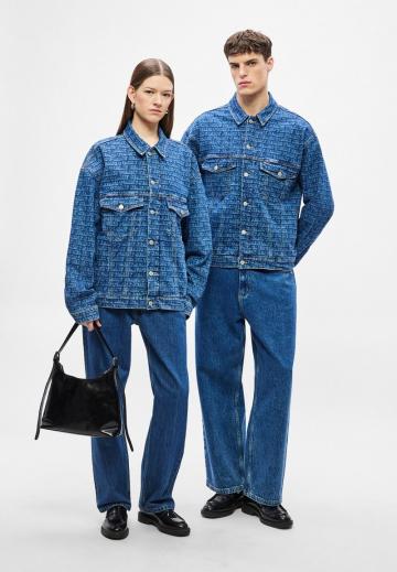 Джинсовая куртка