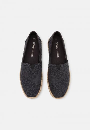 Спортивные балетки