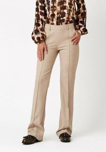 Свободные джинсы