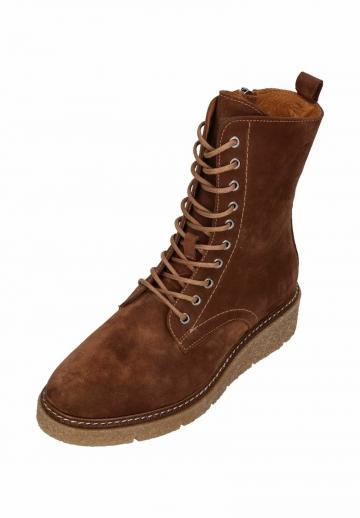 Сапожки на танкетке