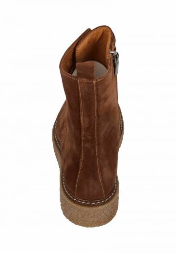 Сапожки на танкетке