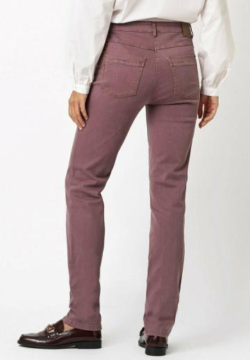 Узкие джинсы