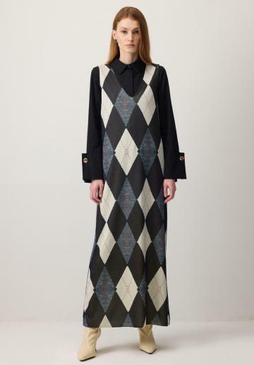 Вязаное платье