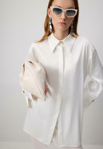 Атласная блузка