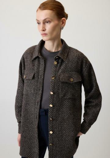 Короткое пальто